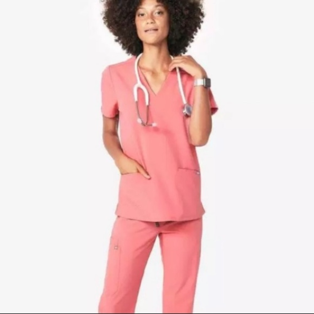 NWOT Figs Beat it Pink Casma